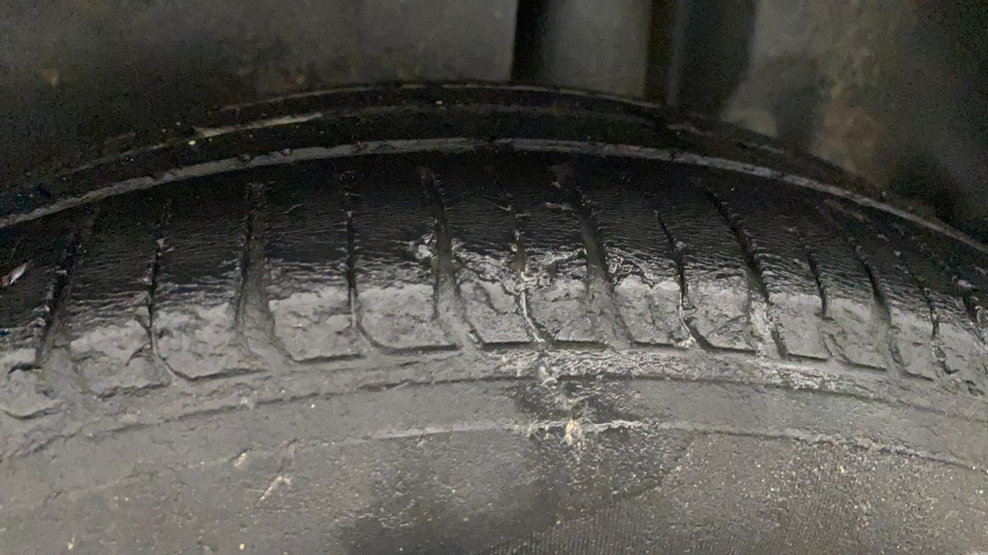 2018 Maruti Ertiga ZDI SHVS, Diesel, Manual, 79,225 km, Left Rear Tyre Tread