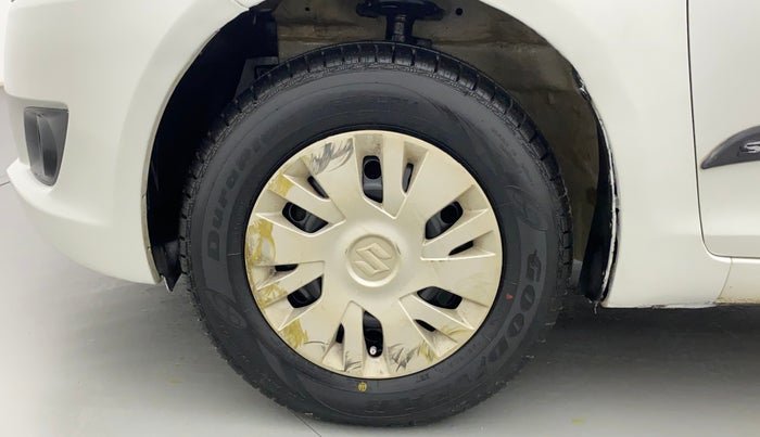 2014 Maruti Swift VXI, CNG, Manual, 44,012 km, Left Front Wheel