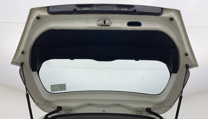 2014 Maruti Swift VXI, CNG, Manual, 44,012 km, Boot Door Open