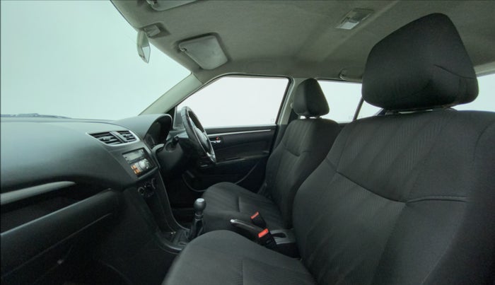 2014 Maruti Swift VXI, CNG, Manual, 44,012 km, Right Side Front Door Cabin