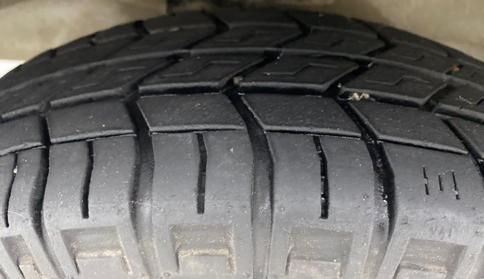 2021 Maruti Eeco 5 STR WITH AC PLUSHTR, Petrol, Manual, 17,768 km, Left Front Tyre Tread