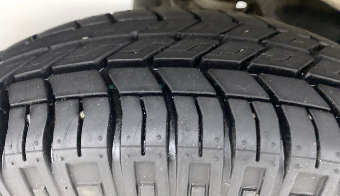 2021 Maruti Eeco 5 STR WITH AC PLUSHTR, Petrol, Manual, 17,768 km, Right Rear Tyre Tread