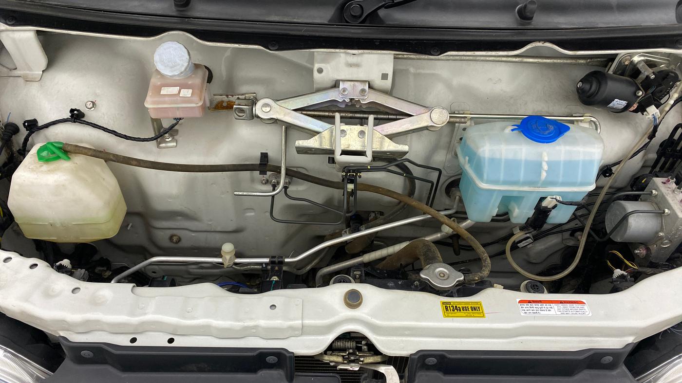2021 Maruti Eeco 5 STR WITH AC PLUSHTR, Petrol, Manual, 17,768 km, Open Bonet