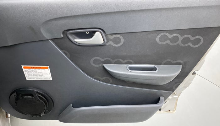 2014 Maruti Alto 800 LXI CNG, CNG, Manual, 70,002 km, Driver Side Door Panels Control