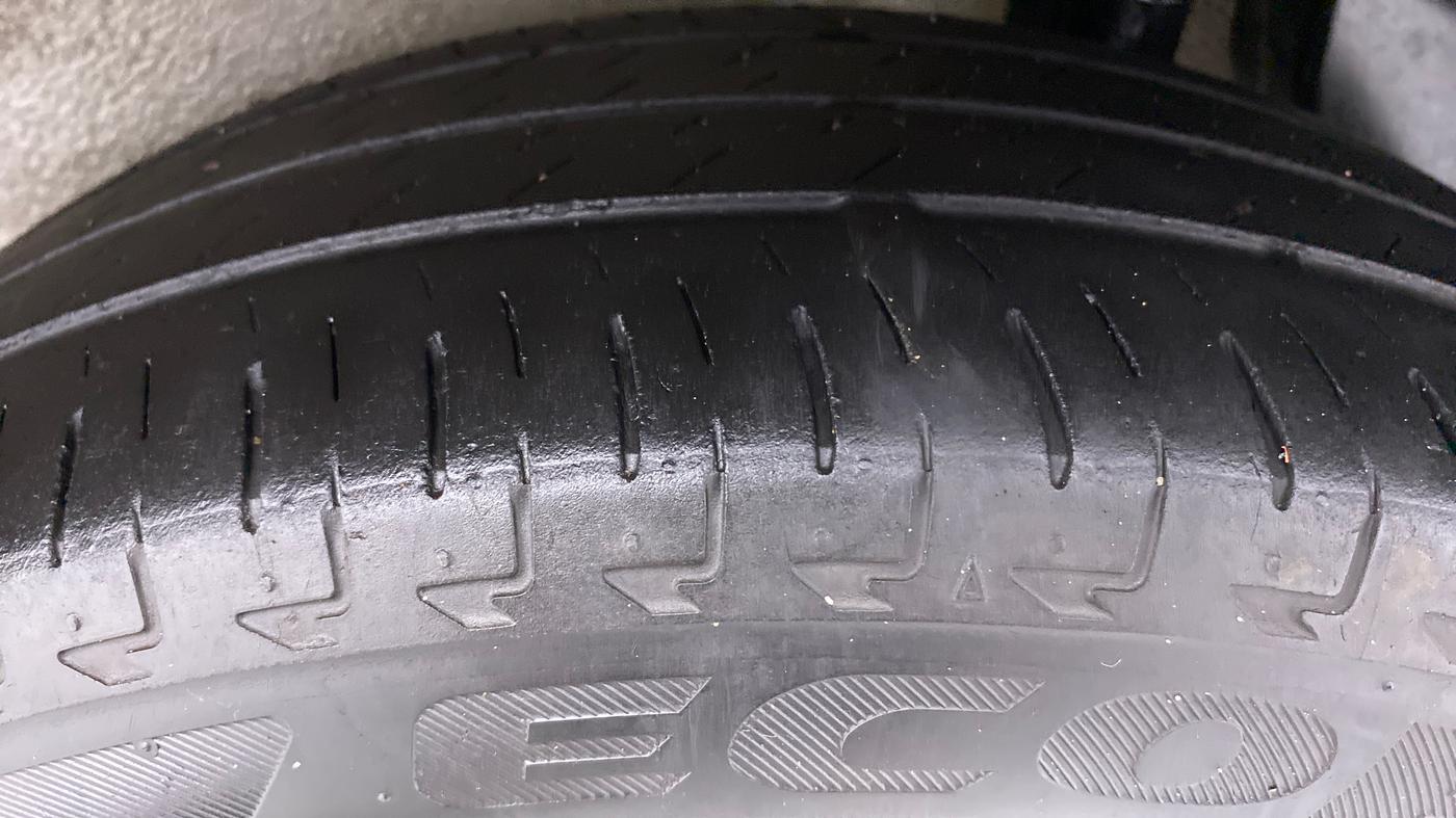 2017 Maruti IGNIS ALPHA 1.3 DDIS, Diesel, Manual, 57,015 km, Left Rear Tyre Tread