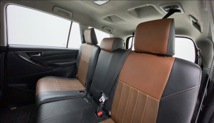 2018 Toyota Innova Crysta 2.8 GX AT 8 STR, Diesel, Automatic, 72,336 km, Right Side Rear Door Cabin