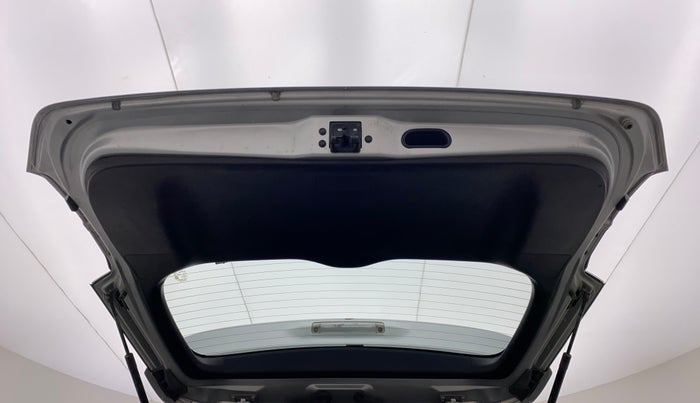 2018 Toyota Innova Crysta 2.8 GX AT 8 STR, Diesel, Automatic, 72,336 km, Boot Door Open