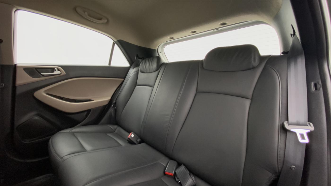 2019 Hyundai Elite i20 1.2 SPORTS PLUS VTVT CVT, Petrol, Automatic, 5,013 km, Right Side Rear Door Cabin