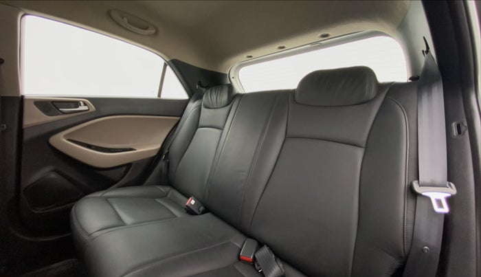 2019 Hyundai Elite i20 1.2 SPORTS PLUS VTVT CVT, Petrol, Automatic, 5,013 km, Right Side Rear Door Cabin