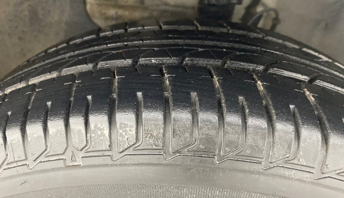 2019 Hyundai Elite i20 1.2 SPORTS PLUS VTVT CVT, Petrol, Automatic, 5,013 km, Left Front Tyre Tread