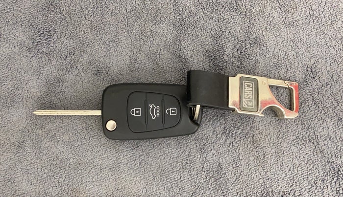 2011 Hyundai i20 SPORTZ (O) 1.2, Petrol, Manual, 32,464 km, Key Close Up