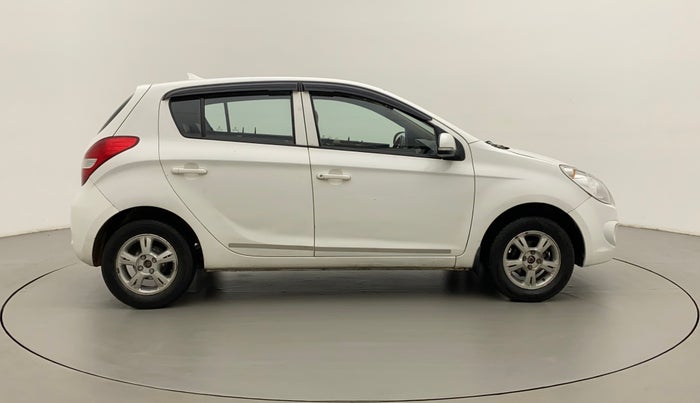 2011 Hyundai i20 SPORTZ (O) 1.2, Petrol, Manual, 32,464 km, Right Side View