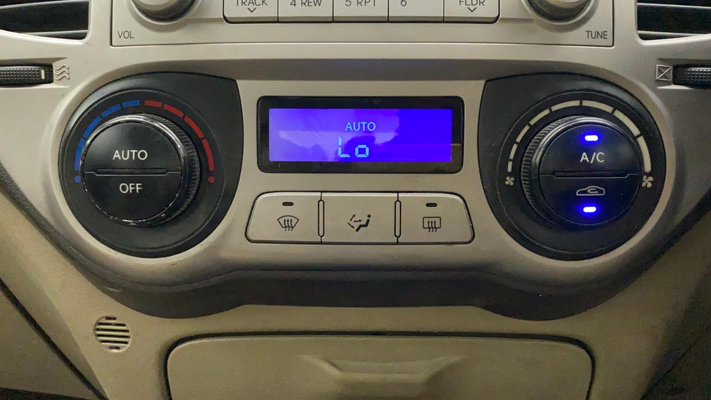 2011 Hyundai i20 SPORTZ (O) 1.2, Petrol, Manual, 32,464 km, Automatic Climate Control