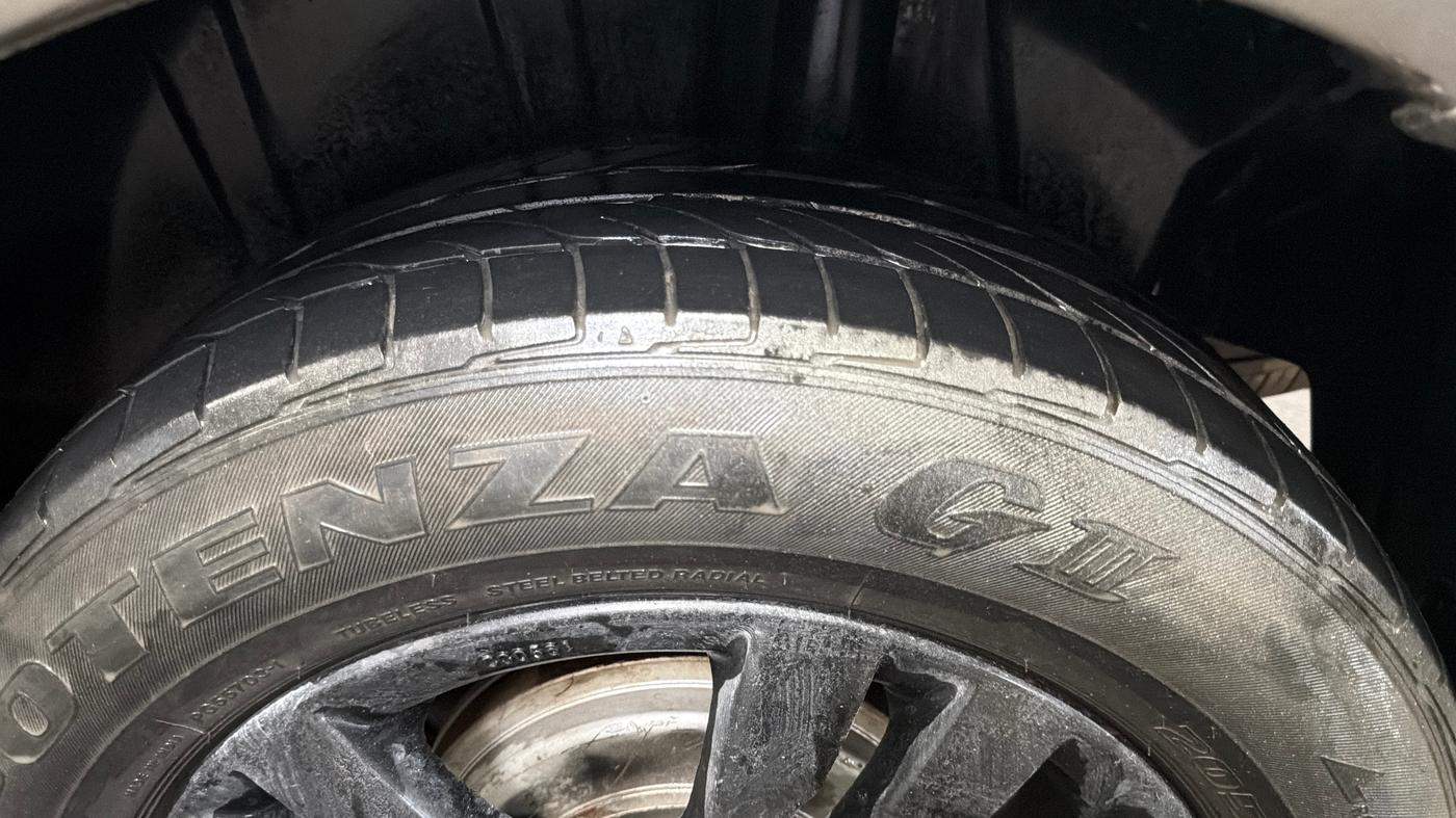 2019 Maruti Ertiga VXI CNG, CNG, Manual, 75,526 km, Left Rear Tyre Tread