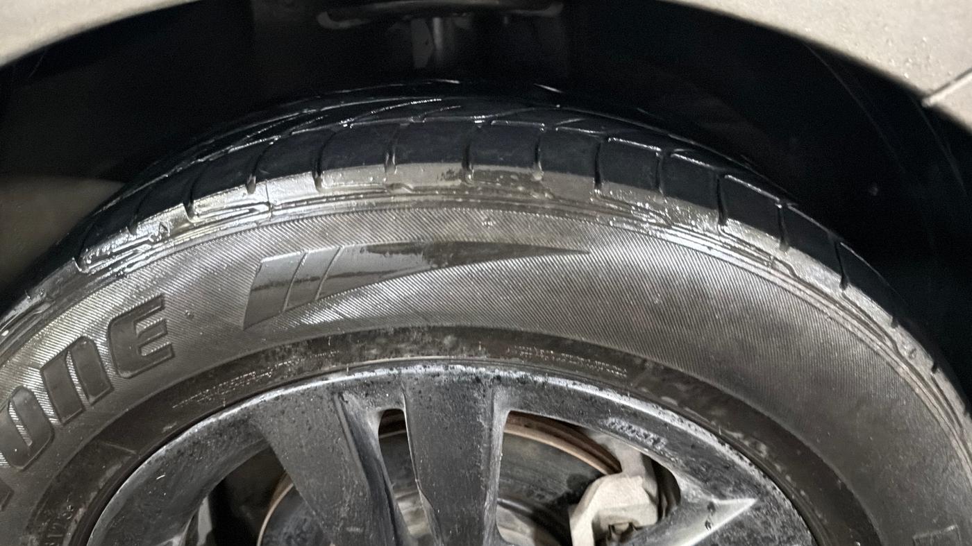 2019 Maruti Ertiga VXI CNG, CNG, Manual, 75,526 km, Right Front Tyre Tread