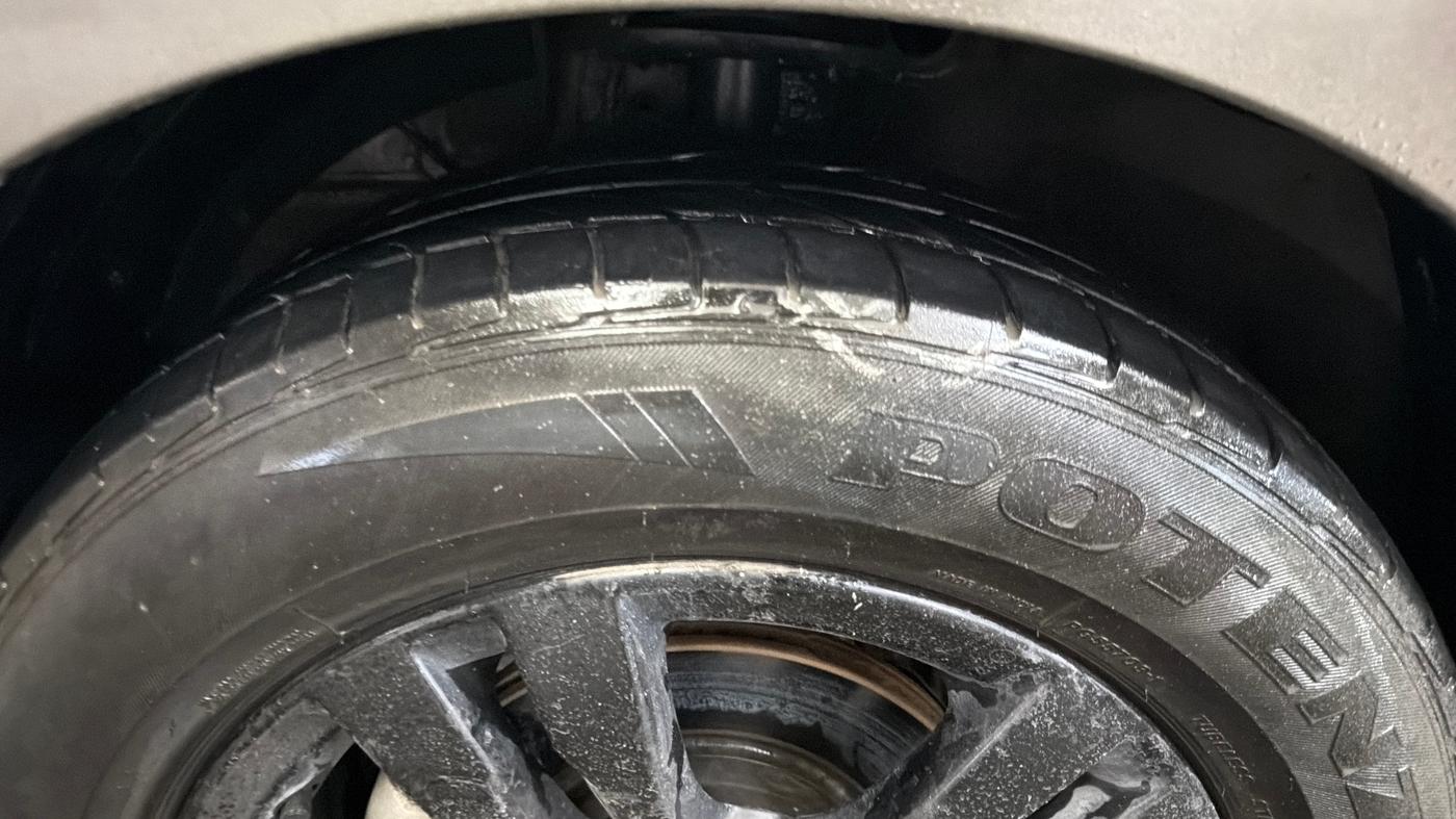 2019 Maruti Ertiga VXI CNG, CNG, Manual, 75,526 km, Left Front Tyre Tread