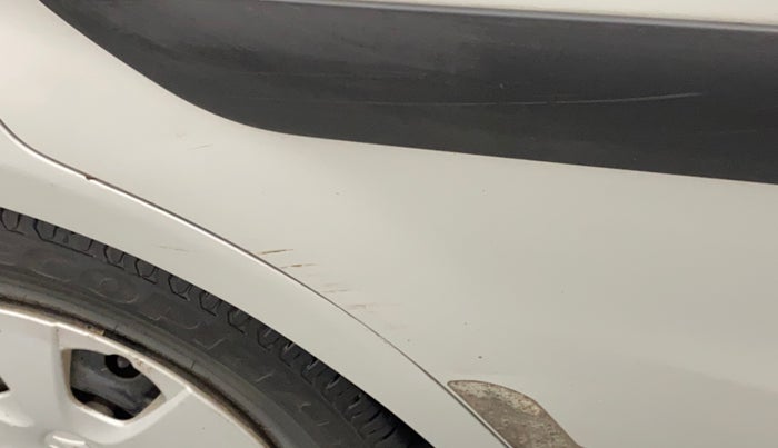 2010 Maruti Ritz VDI, Diesel, Manual, 1,09,669 km, Right rear door - Minor scratches