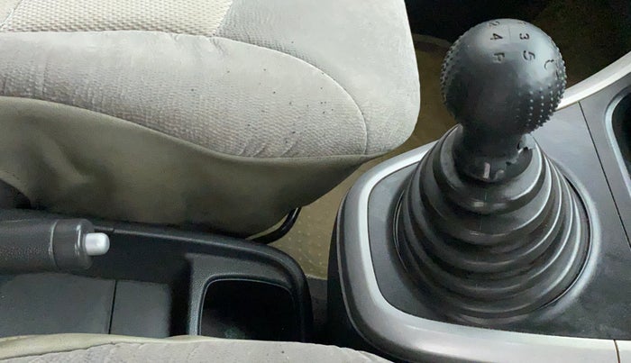 2010 Maruti Ritz VDI, Diesel, Manual, 1,09,669 km, Gear Lever
