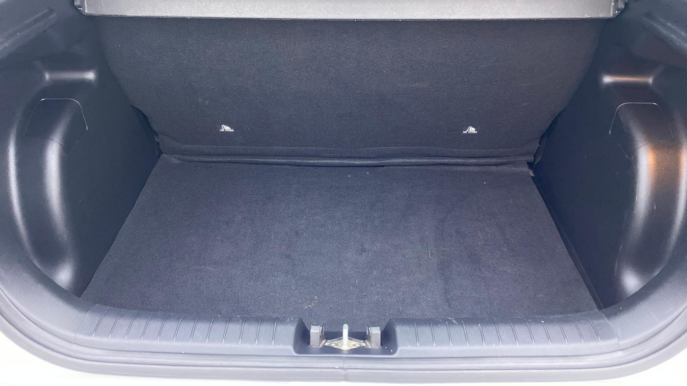 2019 Hyundai VENUE 1.0 TURBO GDI SX+ AT, Petrol, Automatic, 20,157 km, Boot Inside