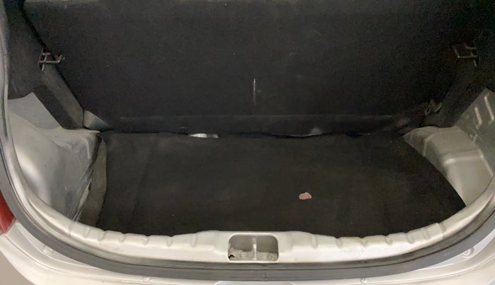 2015 Hyundai Eon ERA +, Petrol, Manual, 55,997 km, Boot Inside