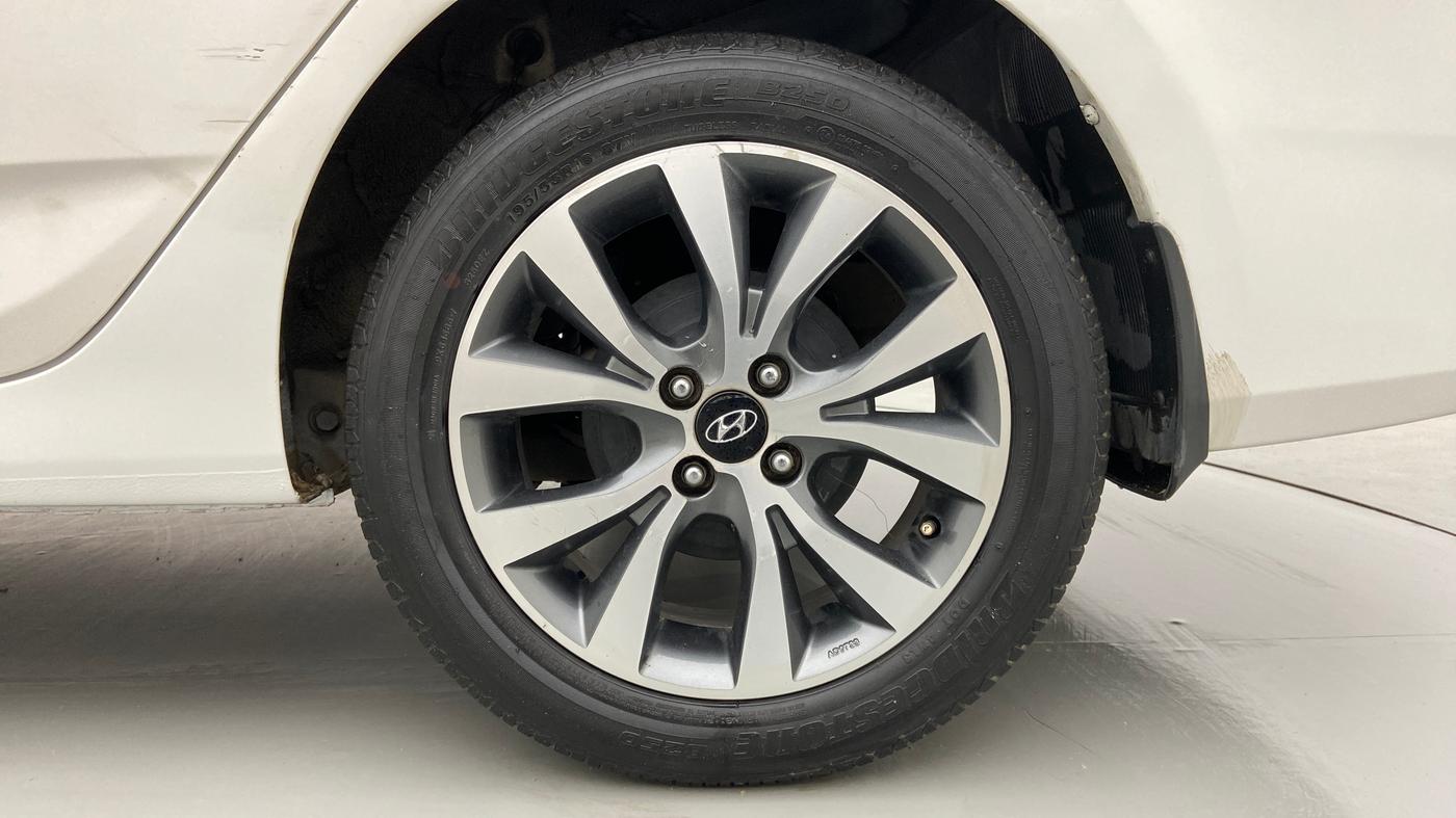 2016 Hyundai Verna FLUIDIC 4S 1.6 VTVT SX, Petrol, Manual, 80,014 km, Left Rear Wheel