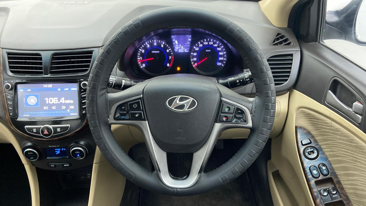 2016 Hyundai Verna FLUIDIC 4S 1.6 VTVT SX, Petrol, Manual, 80,014 km, Steering Wheel Close Up