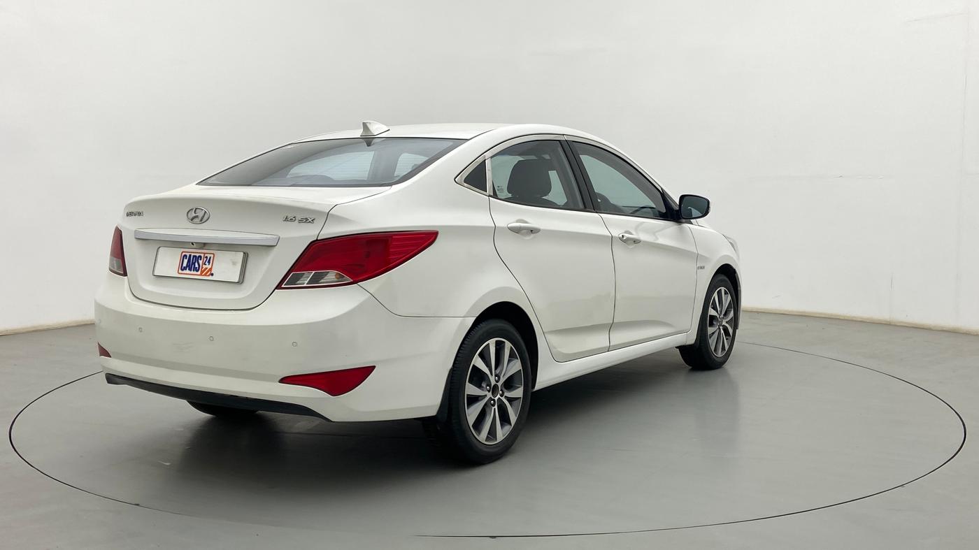 2016 Hyundai Verna FLUIDIC 4S 1.6 VTVT SX, Petrol, Manual, 80,014 km, Right Back Diagonal