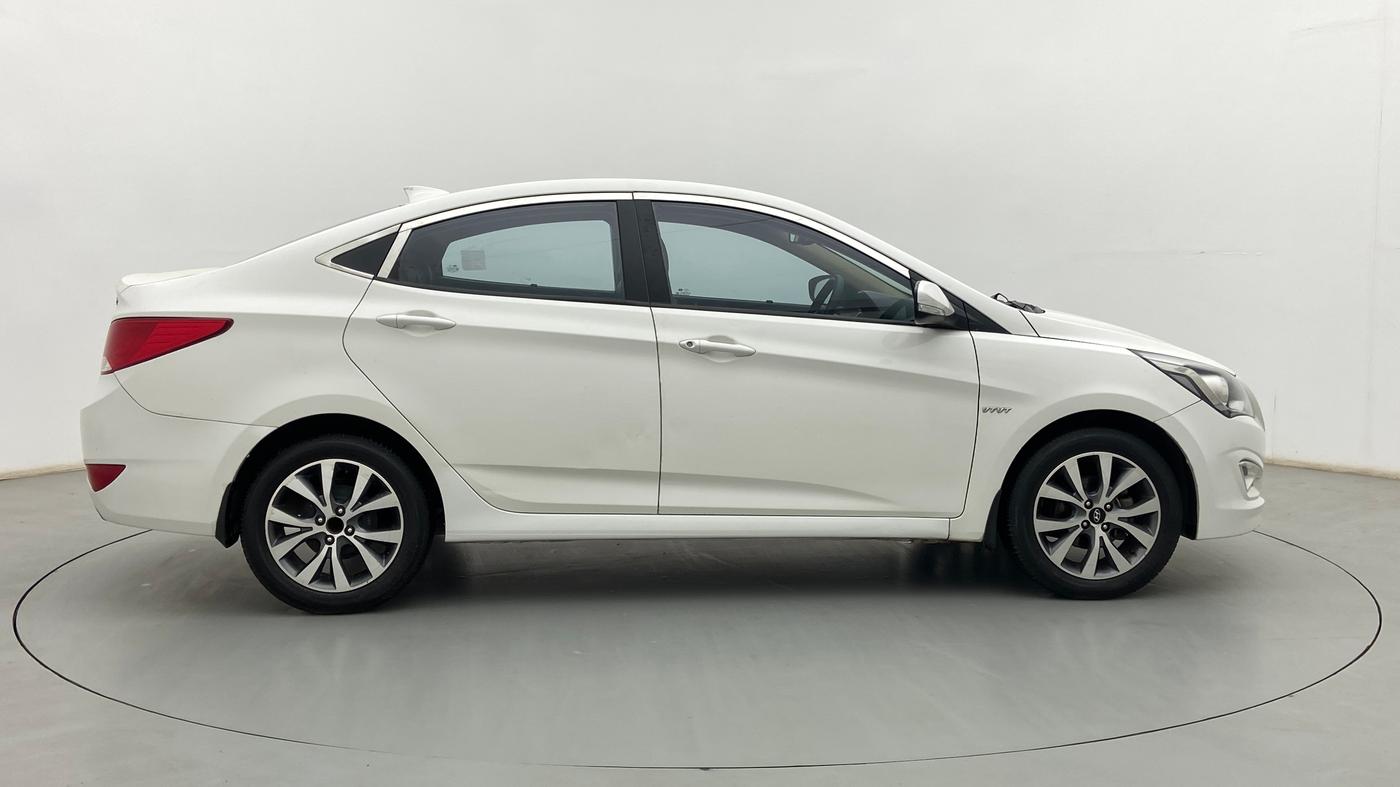 2016 Hyundai Verna FLUIDIC 4S 1.6 VTVT SX, Petrol, Manual, 80,014 km, Right Side View
