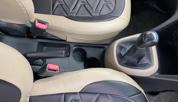 2019 Hyundai Xcent S 1.2, Petrol, Manual, 13,945 km, Gear Lever