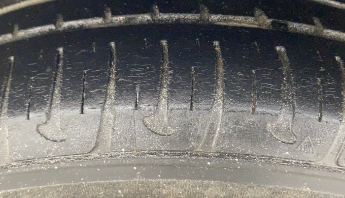 2019 Hyundai Xcent S 1.2, Petrol, Manual, 13,945 km, Left Front Tyre Tread