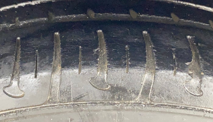 2019 Hyundai Xcent S 1.2, Petrol, Manual, 13,945 km, Right Rear Tyre Tread