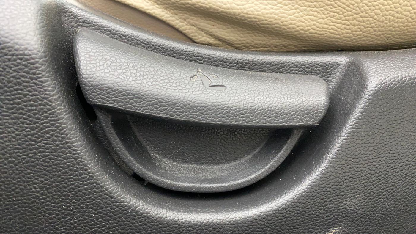 2019 Hyundai Xcent S 1.2, Petrol, Manual, 13,945 km, Driver Side Adjustment Panel