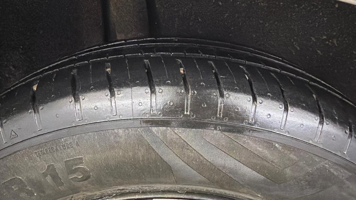 2020 Maruti Baleno DELTA PETROL 1.2, CNG, Manual, 85,824 km, Right Rear Tyre Tread