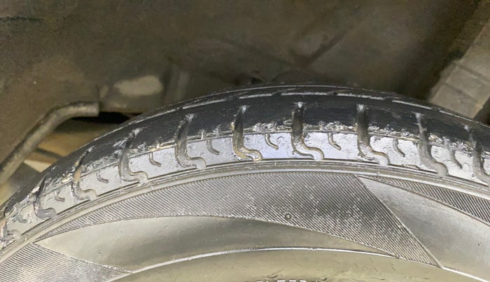 2015 Datsun Go Plus T, Petrol, Manual, 35,885 km, Left Rear Tyre Tread