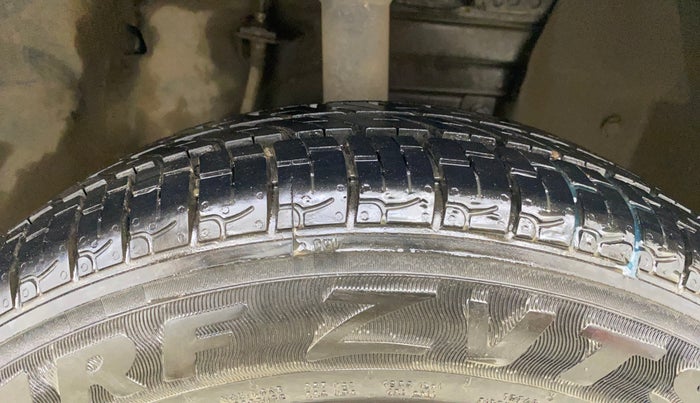 2015 Datsun Go Plus T, Petrol, Manual, 35,885 km, Right Front Tyre Tread