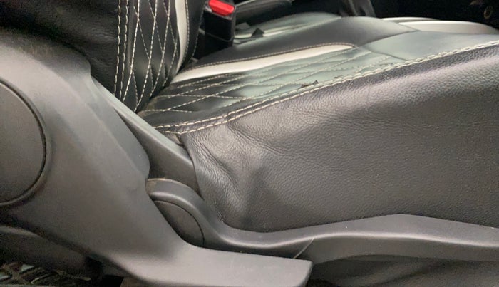 2017 Maruti Baleno ALPHA PETROL 1.2, Petrol, Manual, 85,567 km, Driver Side Adjustment Panel