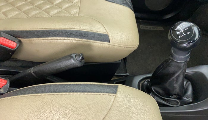 2018 Maruti Wagon R 1.0 LXI CNG, CNG, Manual, 56,476 km, Gear Lever
