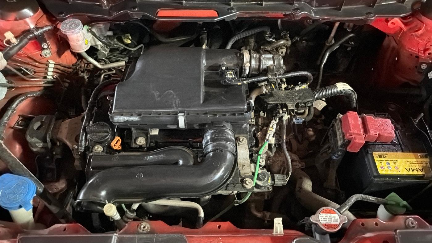 2022 Maruti BREZZA VXI AT SMART HYBRID, Petrol, Automatic, 46,162 km, Engine View