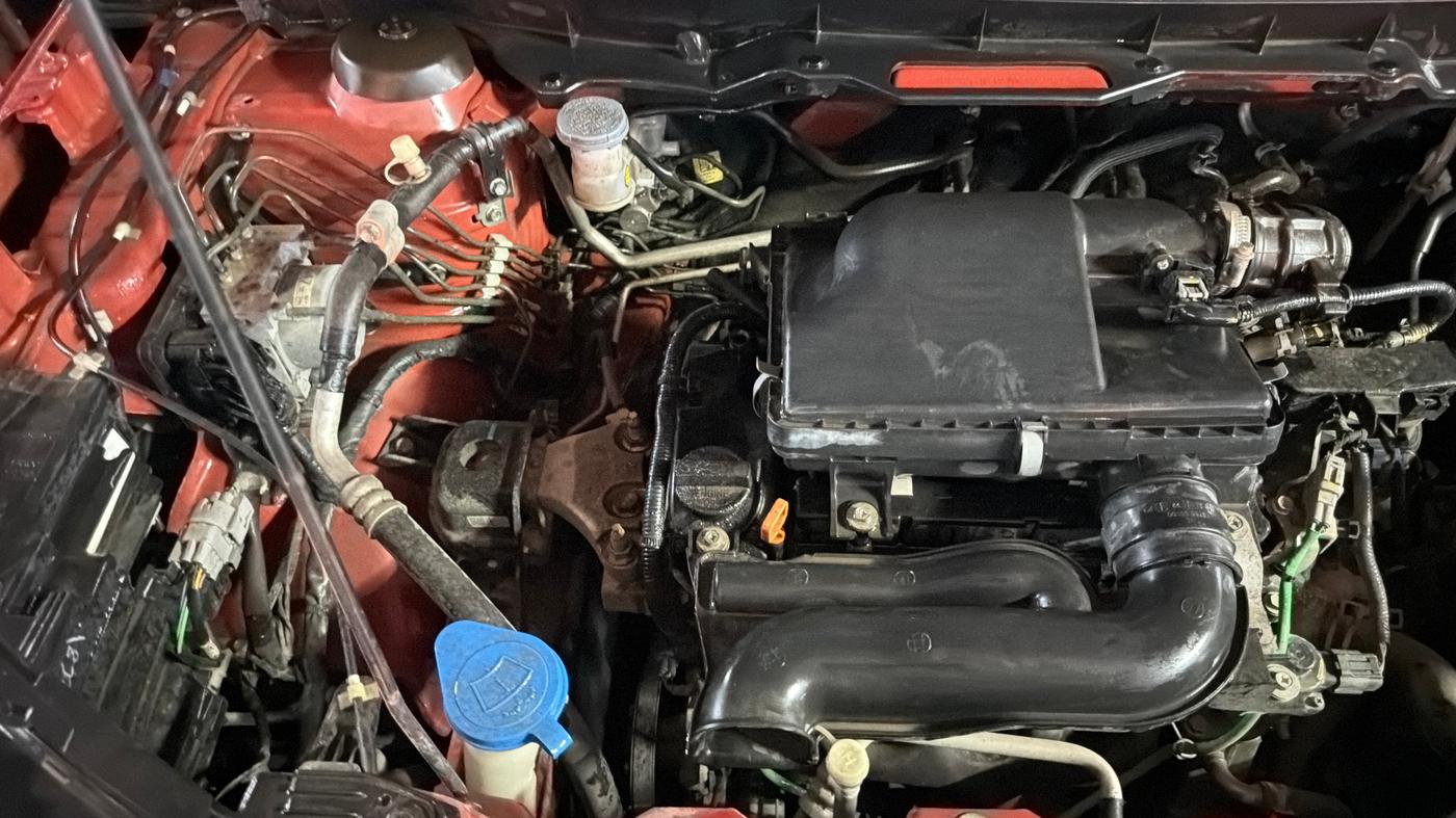 2022 Maruti BREZZA VXI AT SMART HYBRID, Petrol, Automatic, 46,162 km, Engine View - Right
