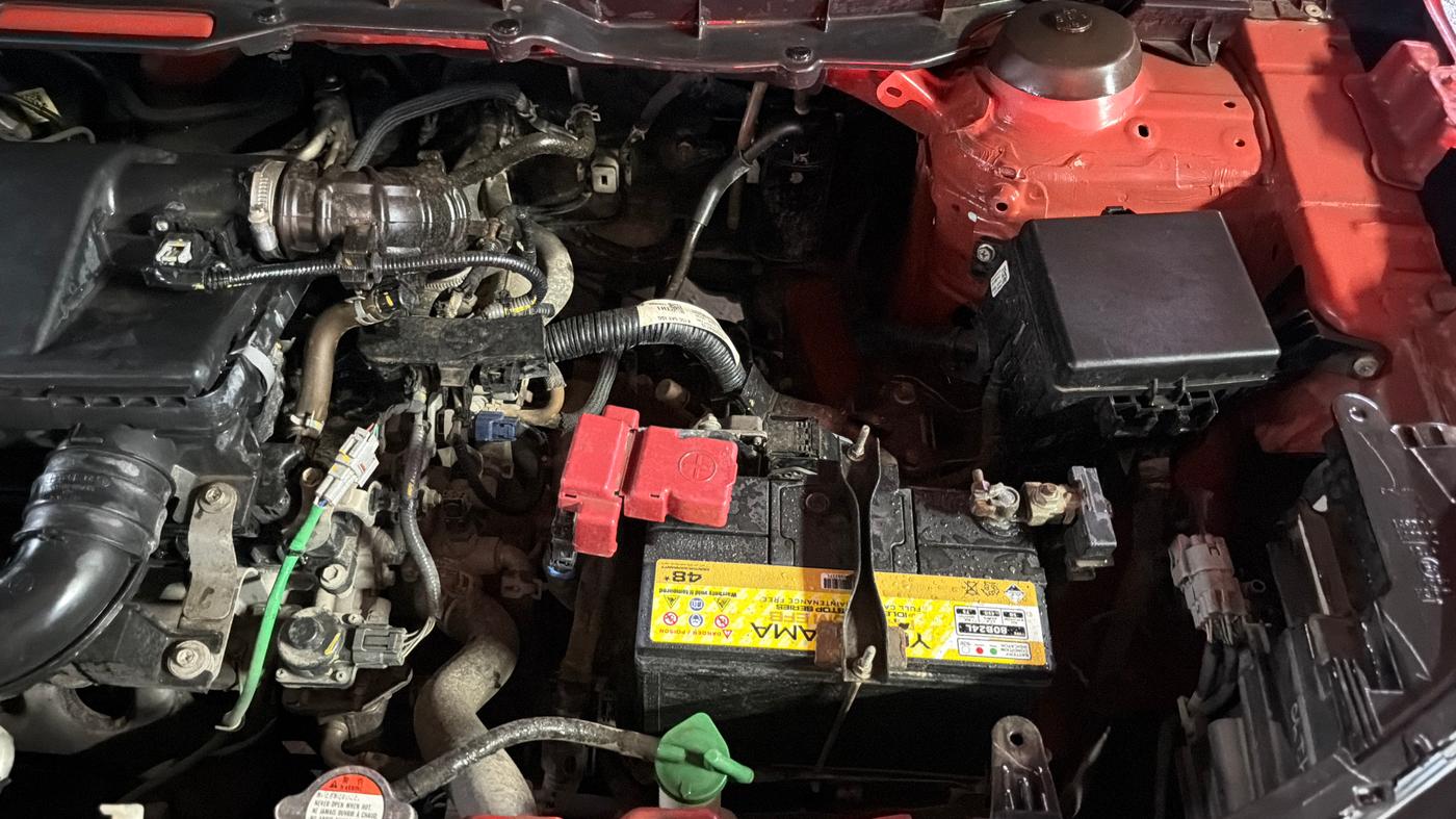 2022 Maruti BREZZA VXI AT SMART HYBRID, Petrol, Automatic, 46,162 km, Engine View - Left