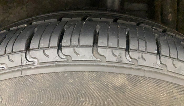 2017 Maruti Celerio ZXI AMT, Petrol, Automatic, 94,618 km, Left Rear Tyre Tread
