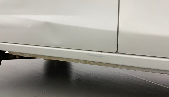 2012 Maruti Alto 800 LXI, Petrol, Manual, 52,602 km, Right running board - Minor scratches