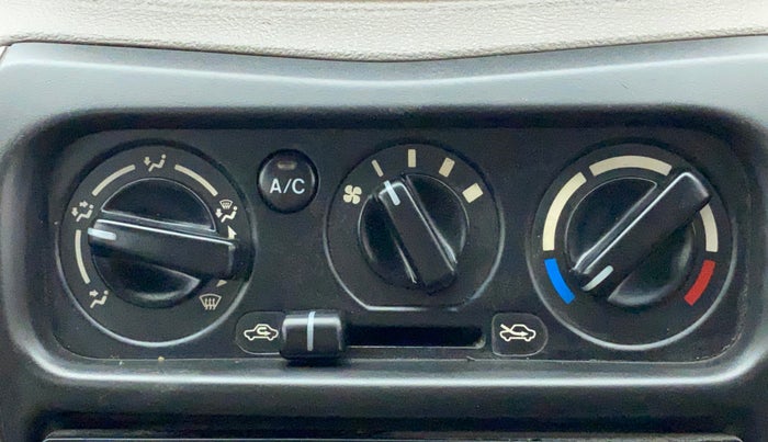 2012 Maruti Alto 800 LXI, Petrol, Manual, 52,602 km, AC Unit - Directional switch has minor damage
