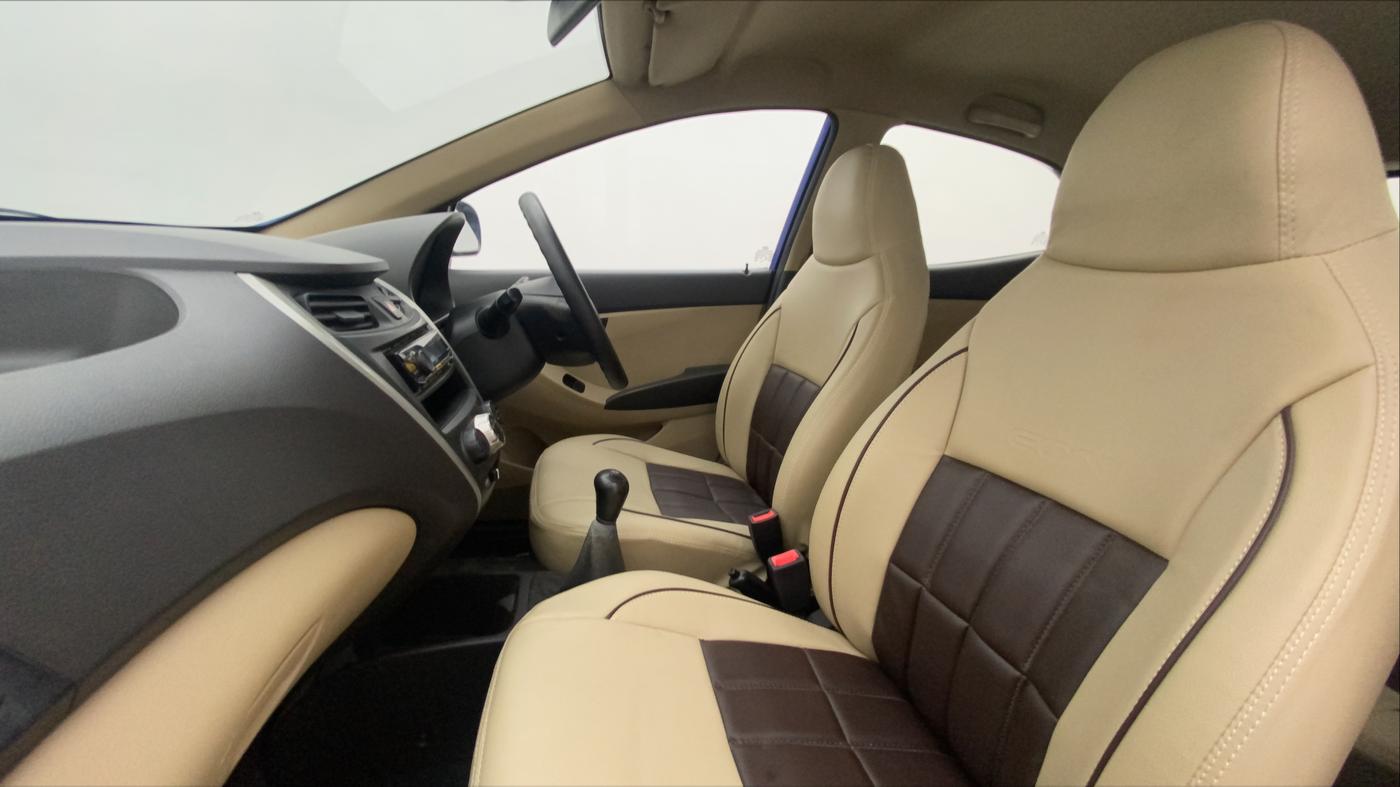 2016 Hyundai Eon ERA +, Petrol, Manual, 62,904 km, Right Side Front Door Cabin