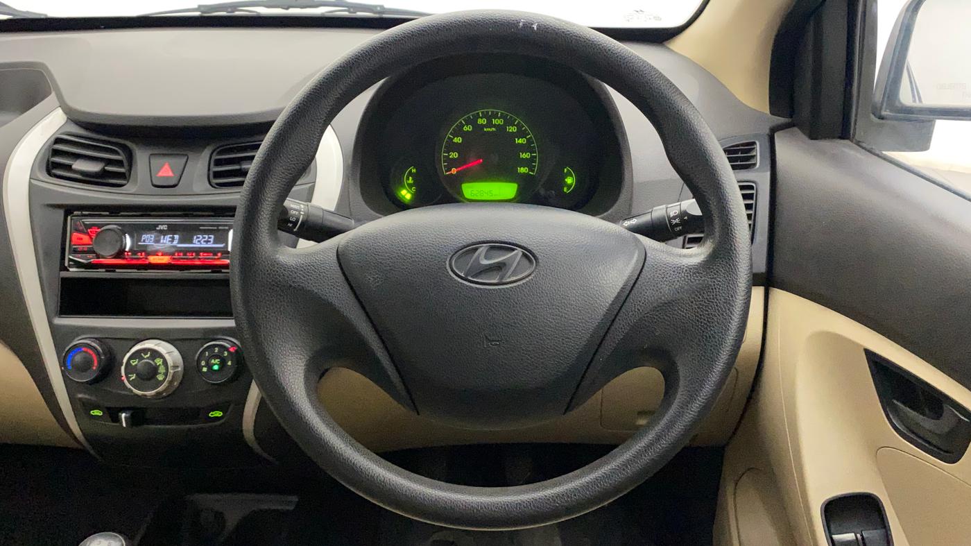 2016 Hyundai Eon ERA +, Petrol, Manual, 62,904 km, Steering Wheel Close Up