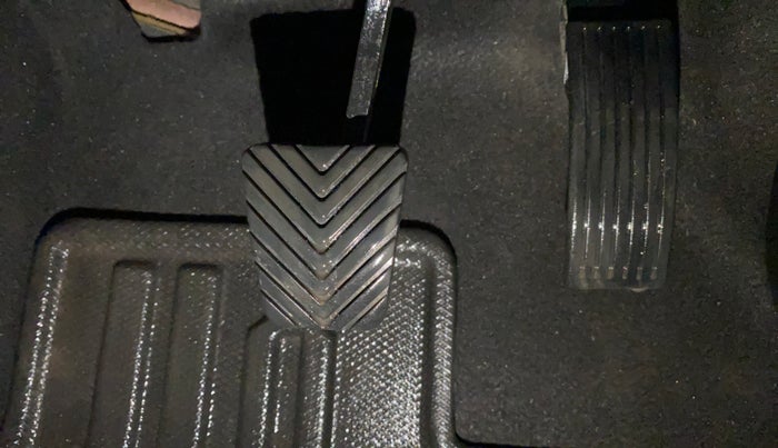 2022 KIA SONET HTK PLUS 1.0 IMT, Petrol, Manual, 15,487 km, Pedals