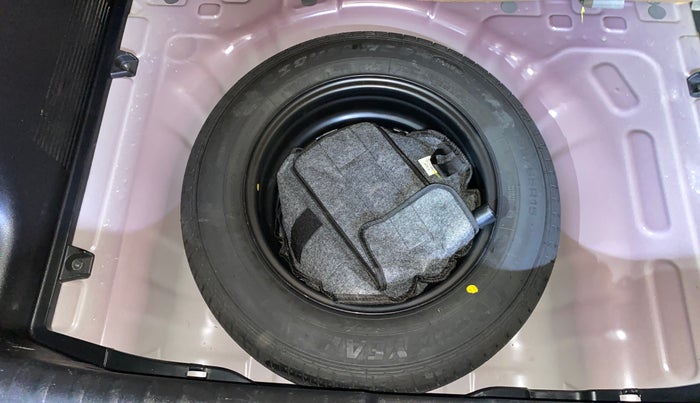 2022 KIA SONET HTK PLUS 1.0 IMT, Petrol, Manual, 15,487 km, Spare Tyre