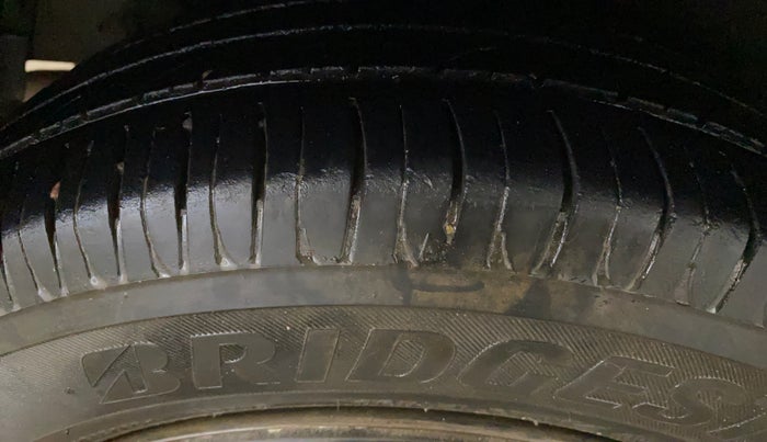 2015 Hyundai Grand i10 SPORTZ 1.2 KAPPA VTVT, Petrol, Manual, 73,497 km, Right Rear Tyre Tread