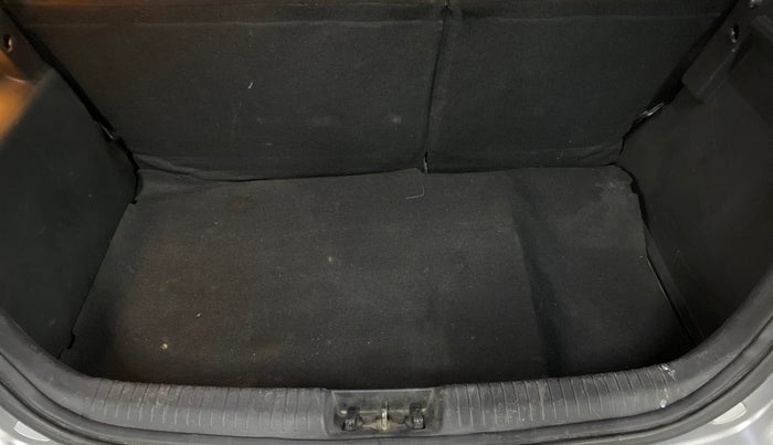 2013 Hyundai i20 SPORTZ 1.4 CRDI, Diesel, Manual, 89,974 km, Boot Inside