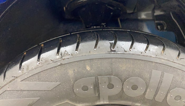 2013 Hyundai Eon ERA +, Petrol, Manual, 61,944 km, Right Front Tyre Tread